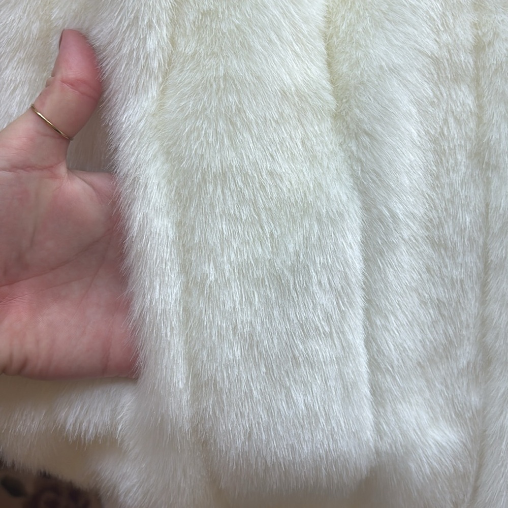Dennis basso faux fur coat - Picture 8 of 8